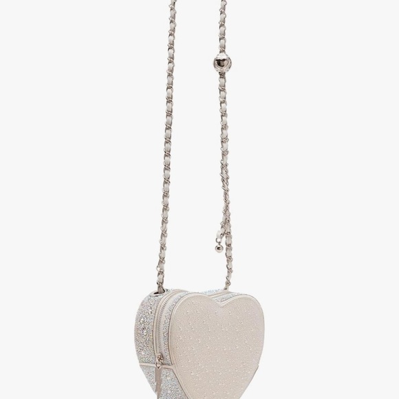 NWOT Betsey Johnson Elegant Heart-Shaped Beige Bridal Bag - Picture 2 of 12